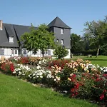 Manoir Du Petit Saint-pierre Онфлёр