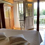 Manoir Du Petit Saint-pierre Онфлёр
