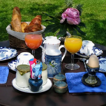 Manoir Du Petit Saint-pierre 4* 翁弗勒尔