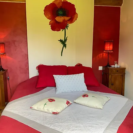 Manoir Du Petit Saint-pierre Bed and breakfast