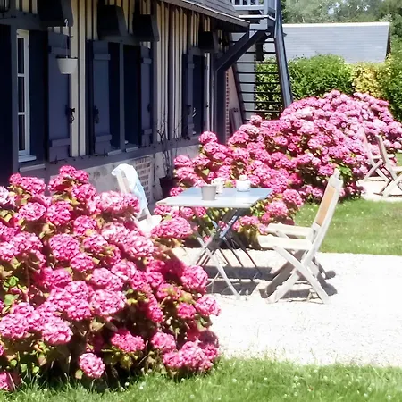 Manoir Du Petit Saint-pierre 4* Honfleur